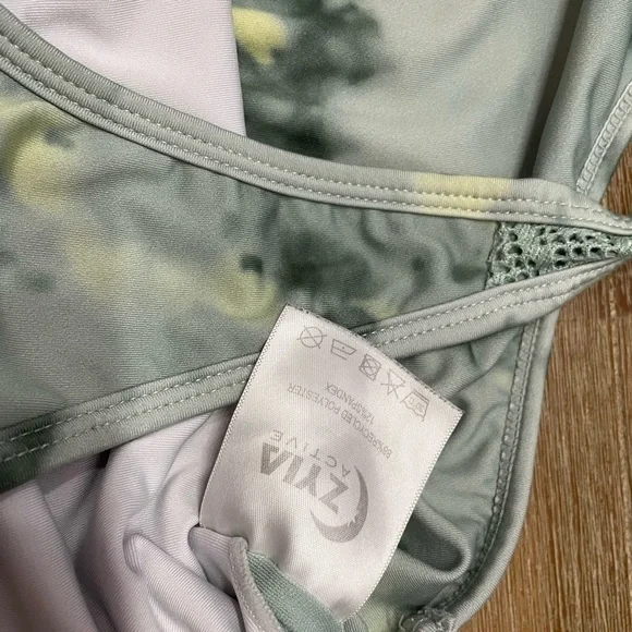 Zyia sports bra - Picture 3 of 4